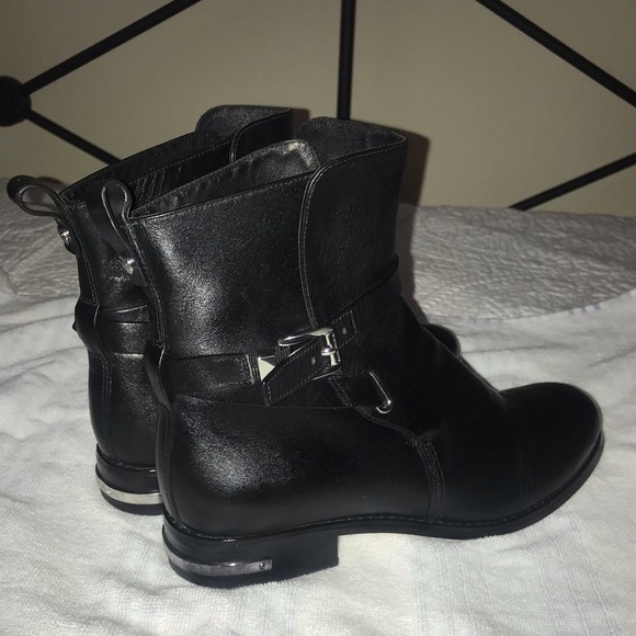 Michael Kors Black Booties - Picture 5 of 16